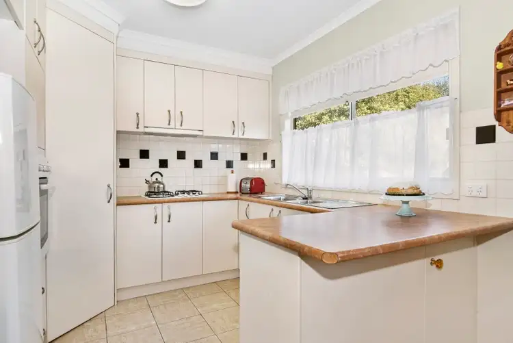 Sixth view of Homely house listing, 16 Prouses Road, North Bendigo VIC 3550