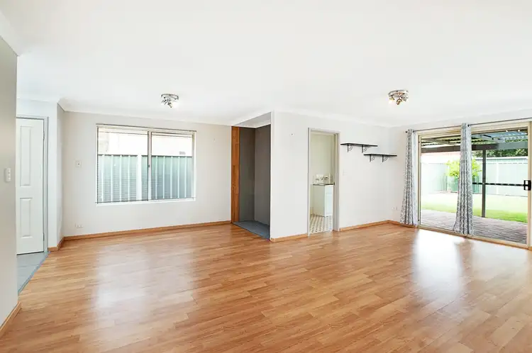 Fourth view of Homely house listing, 2/11 Lorikeet Loop, Broadwater WA 6280