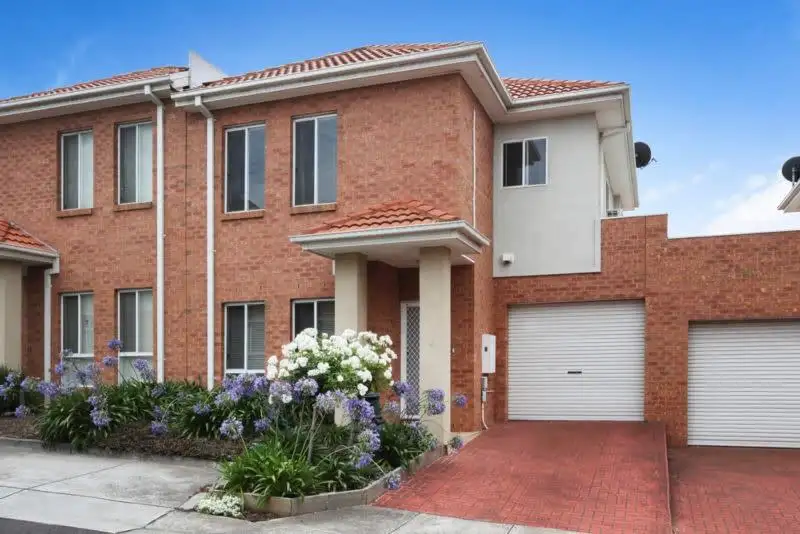 Main view of Homely townhouse listing, 8 Balerno Circle, Gowanbrae VIC 3043