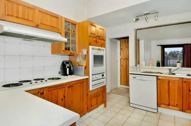 Sixth view of Homely house listing, 280 Grimshaw Street, Watsonia North VIC 3087