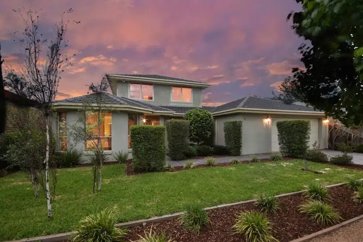 21 University Drive, Taylors Hill VIC 3037