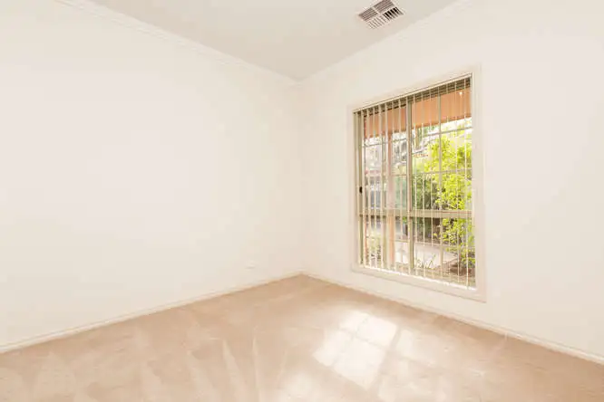 Sixth view of Homely house listing, 3/4 Ascot Court, Mildura VIC 3500