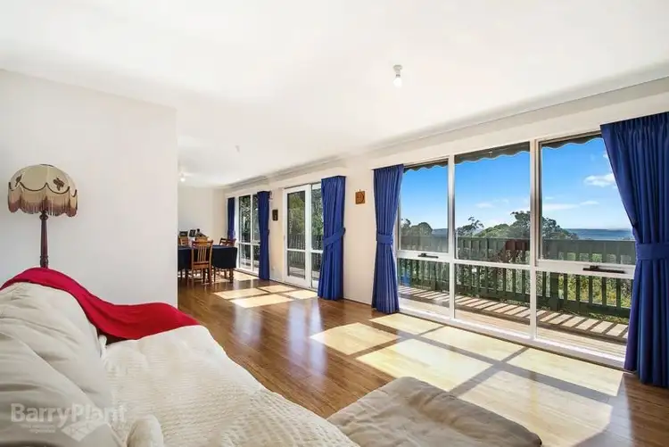 9 Bayview Crescent, The Basin VIC 3154