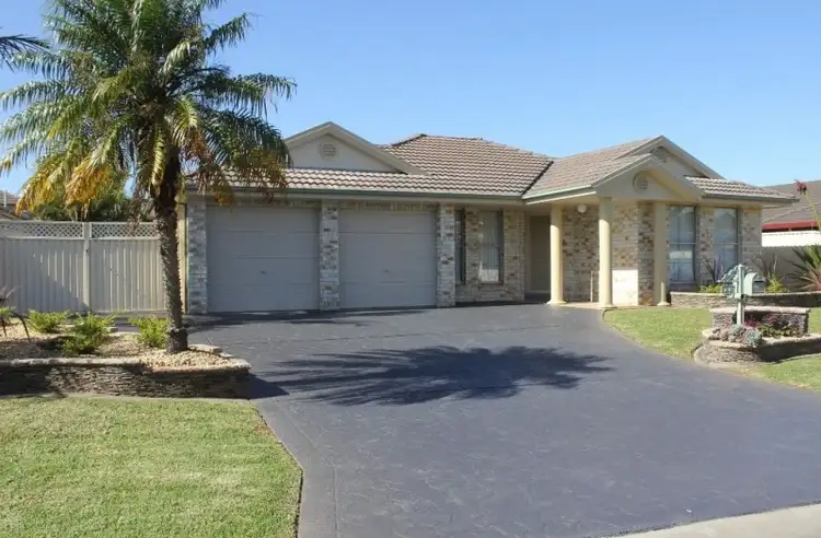12 Yachtsman Drive, Chipping Norton NSW 2170