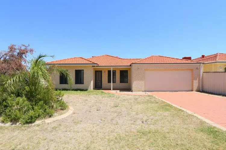 1/3 Stockman Way, Cannington WA 6107