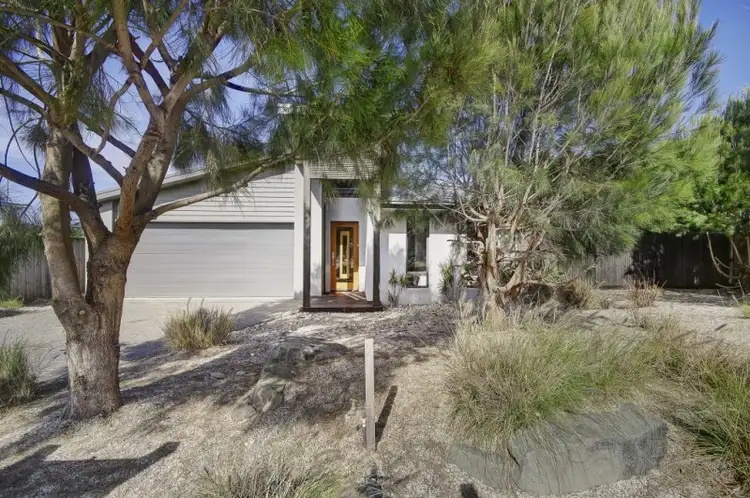 1 Longshore Street, Torquay VIC 3228