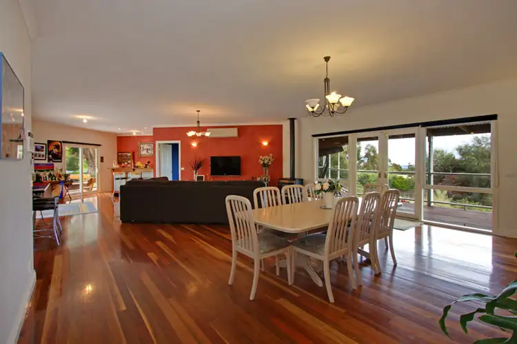 Fifth view of Homely house listing, 2 McLaren Court, Rosebud VIC 3939
