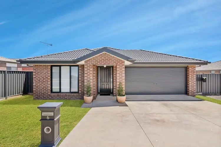 Main view of Homely house listing, 6 Peninsula Drive, Eaglehawk VIC 3556
