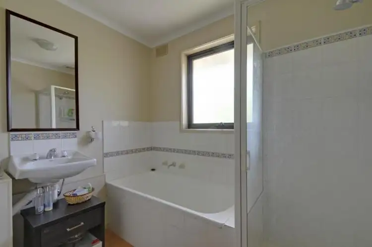 Seventh view of Homely unit listing, 2/15 Roseneath Street, Traralgon VIC 3844