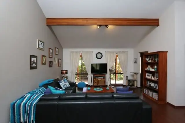 Fifth view of Homely house listing, 8 Doran Close, Thornton NSW 2322