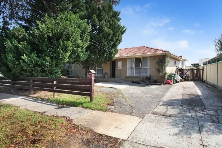 3 Koonalda Road, Gladstone Park VIC 3043