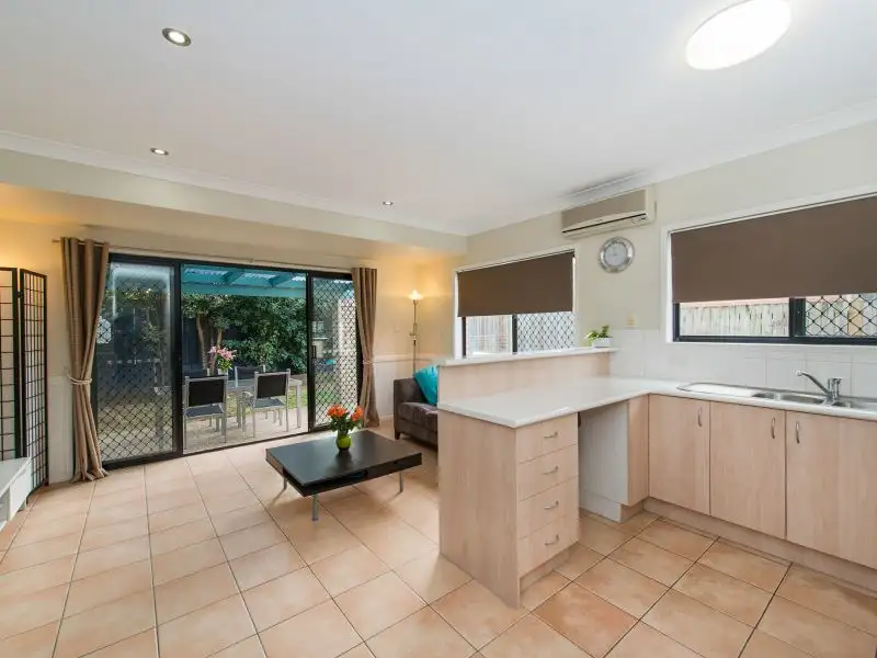 Main view of Homely townhouse listing, 6/740 Wynnum Road, Morningside QLD 4170
