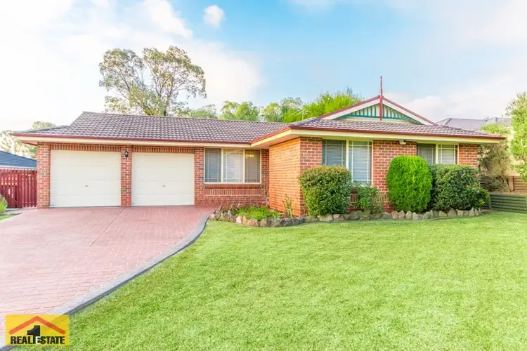 35 Fairburn Crescent, Minchinbury NSW 2770