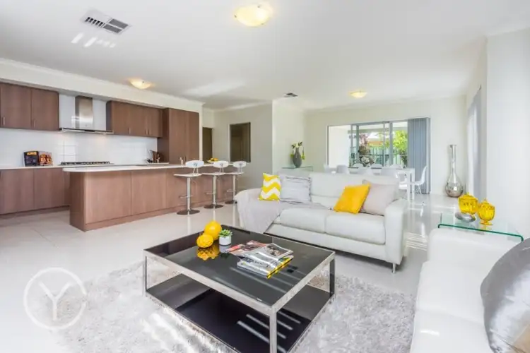 15 Warren Street, Beaconsfield WA 6162