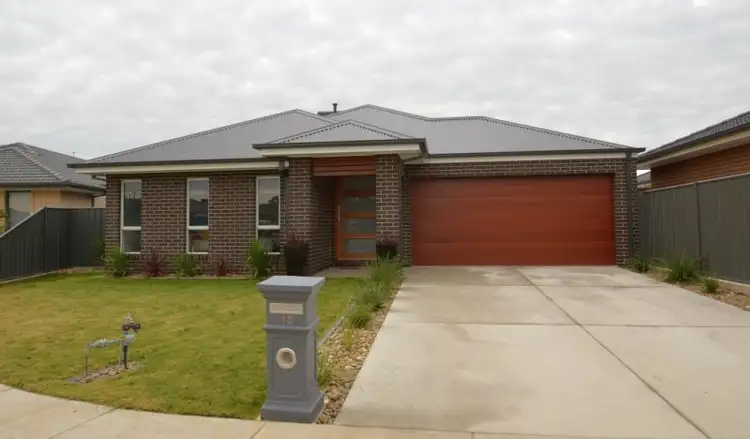 Main view of Homely house listing, 15 Nambrok Crescent, Wangaratta VIC 3677