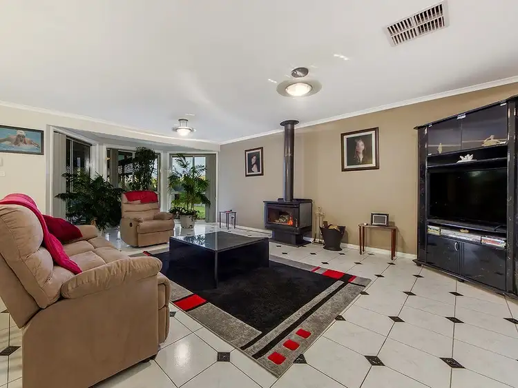 Third view of Homely house listing, 7 Lyrebird Court, Taylors Lakes VIC 3038