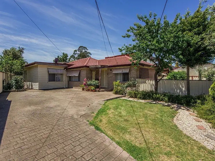 10 Murphy Street, Deer Park VIC 3023