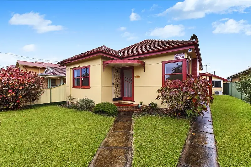 Main view of Homely house listing, 47 Picnic Parade, Ettalong Beach NSW 2257