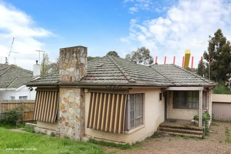Main view of Homely house listing, 8 Mooltan Street, Travancore VIC 3032