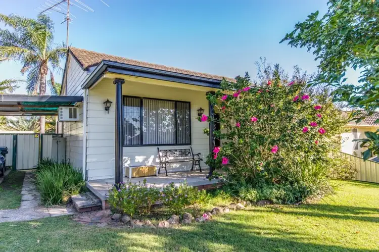 16 Third Avenue, Rutherford NSW 2320