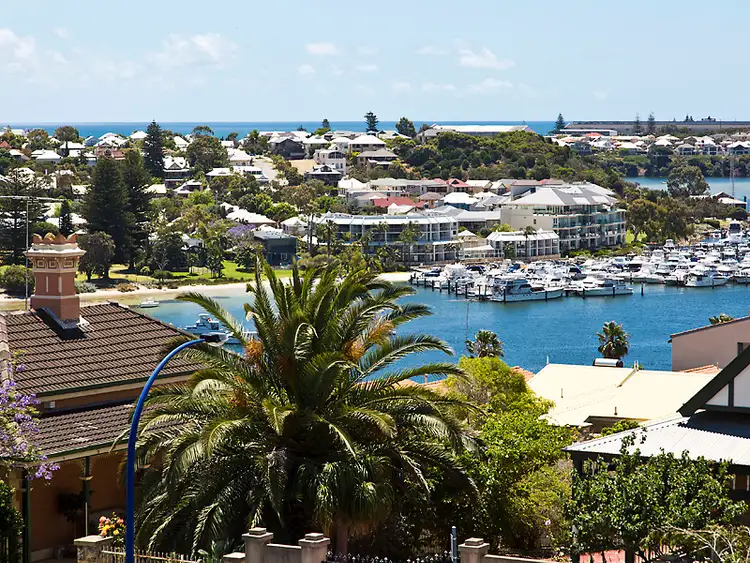 3 Reynolds Street, East Fremantle WA 6158