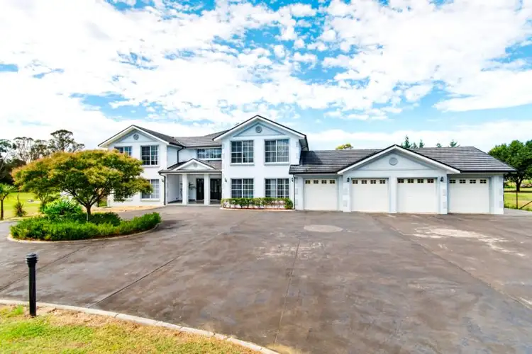 9 Pembury Close, Denham Court NSW 2565