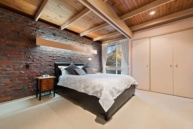 Sixth view of Homely house listing, 5 Kurdian Court, Yallambie VIC 3085