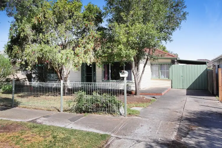 25 Arnold Street, Sunshine West VIC 3020