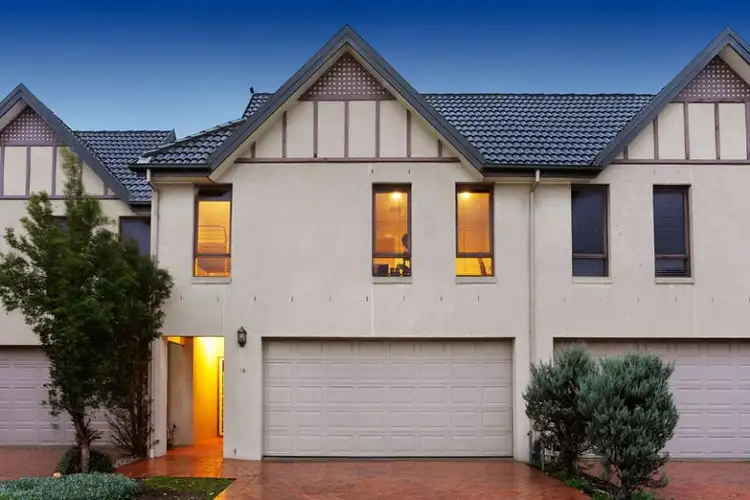 15/1 Greg Norman Drive, Sanctuary Lakes VIC 3030