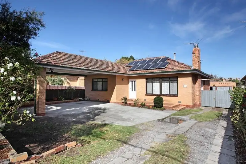 Main view of Homely house listing, 584 Centre Road, Bentleigh VIC 3204