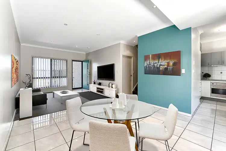 Main view of Homely townhouse listing, 4/28 Oakwood Street, Annerley QLD 4103