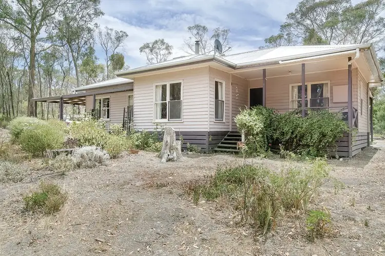 987 Pittong Road, Snake Valley VIC 3351