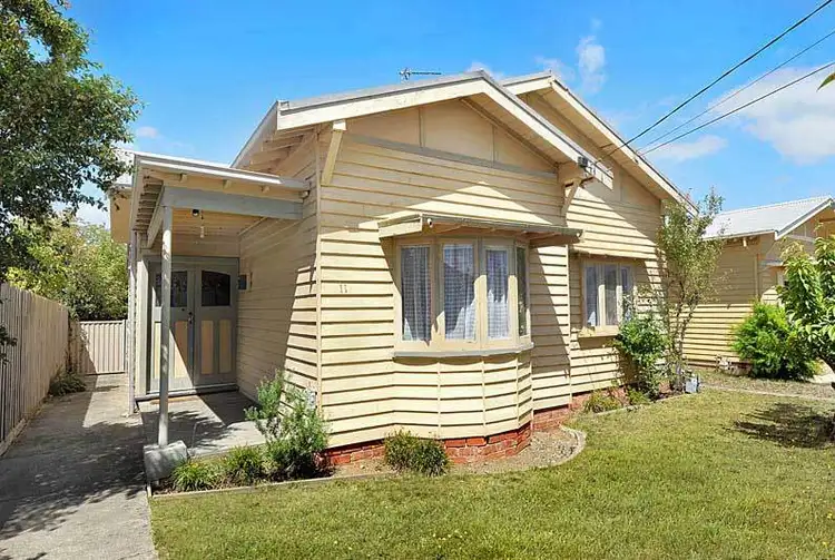 11 Inkerman Street, Newington VIC 3350