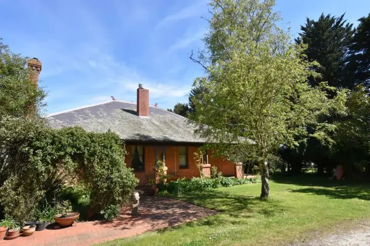 220 Sharpes Road, Miners Rest VIC 3352
