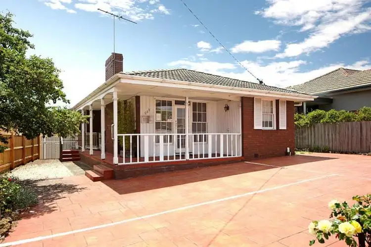 689 North Road, Carnegie VIC 3163
