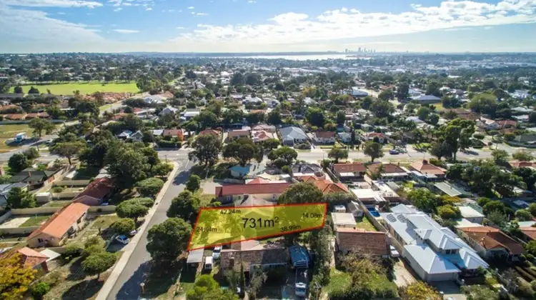 Second view of Homely house listing, 5 Ellison St, Willagee WA 6156