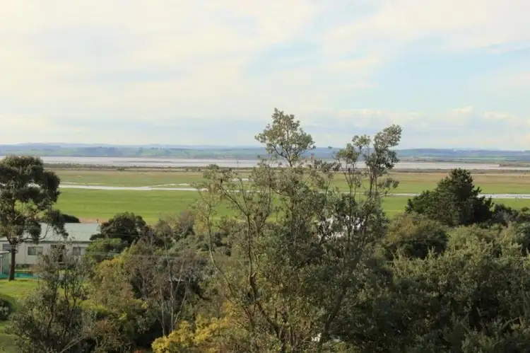 25 LOUIS ROAD, Venus Bay VIC 3956