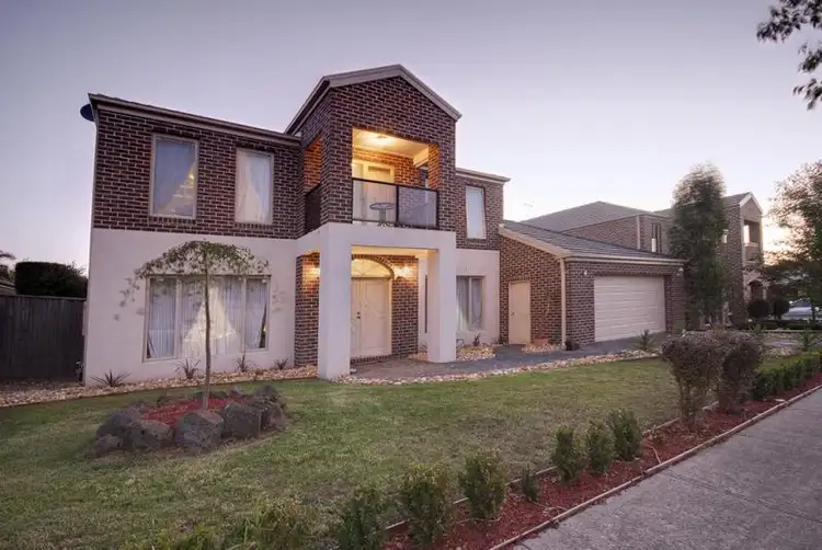 17 Lincoln Avenue, Berwick VIC 3806