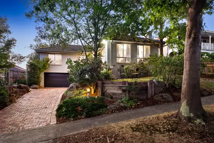 21 Soderlund Drive, Doncaster VIC 3108