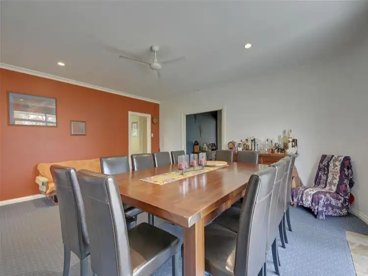 Fifth view of Homely house listing, 2 Negoura Court, Traralgon VIC 3844