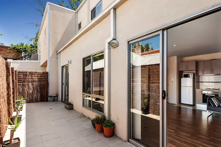 4/7-9 Rankins Road, Kensington VIC 3031