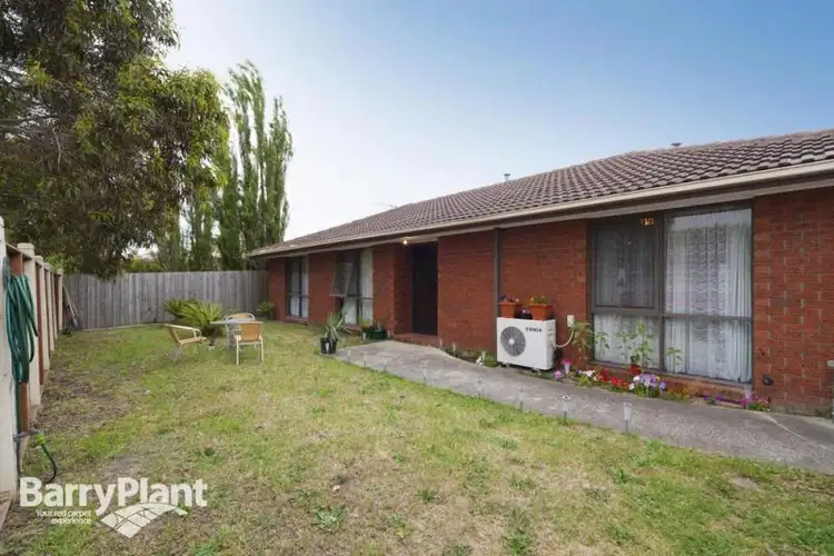 14 Elizabeth Street, Cranbourne North VIC 3977