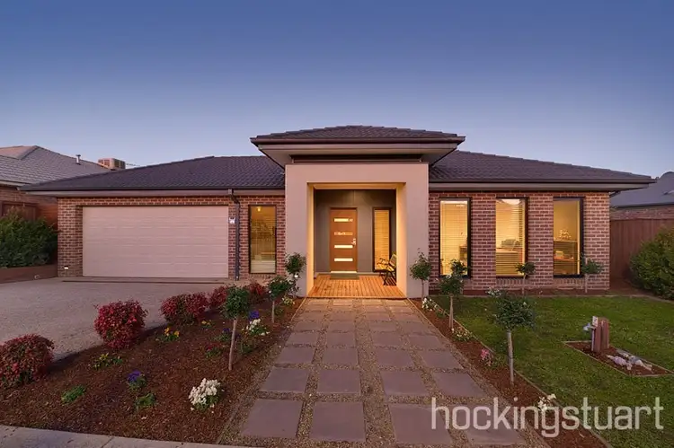 4 Nature Avenue, Officer VIC 3809