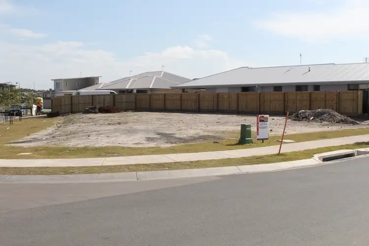 2 Tamborine Close, Mountain Creek QLD 4557