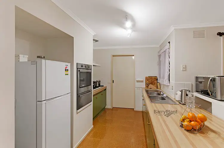 Fifth view of Homely house listing, 6 Tarata Court, Bundoora VIC 3083
