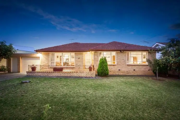 114 Crookston Road, Reservoir VIC 3073