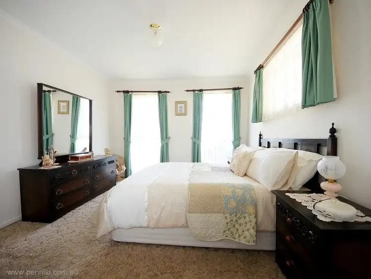 Seventh view of Homely house listing, 1 Melville Close, Keilor VIC 3036