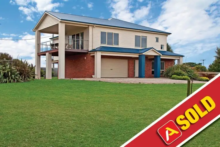 8 Albert Street, Narrawong VIC 3285