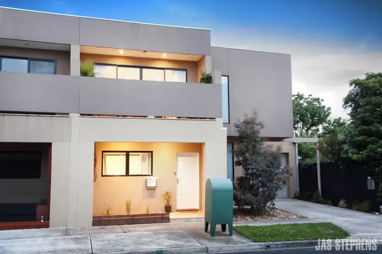 2/28 Thomson Street, Maidstone VIC 3012