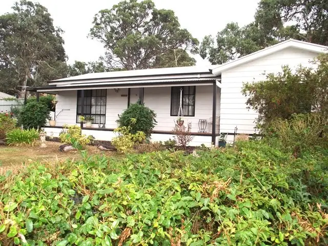 15 Barton Street, Yankalilla SA 5203